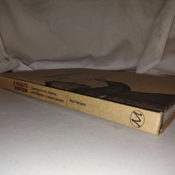 3-Minute Einstein by Paul Parsons 2011 HC GC - Picture 3 of 7